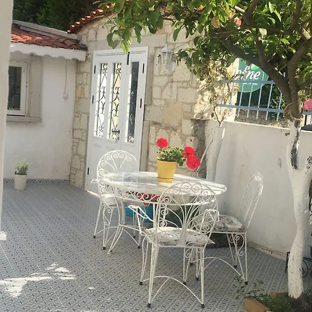 Defne Ev Otel 3*
