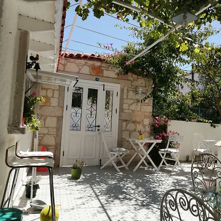 Ξενοδοχείο Defne Ev 3*