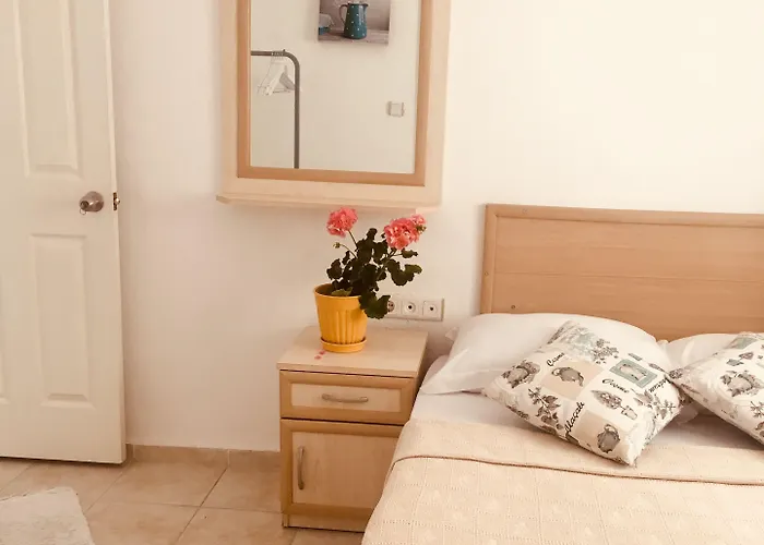 Defne Ev Otel Alaçatı